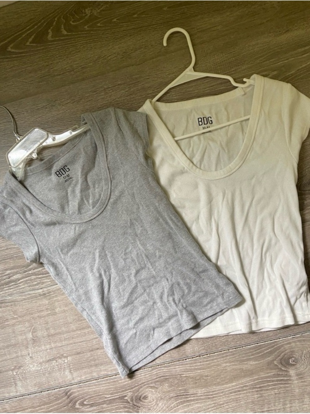 BDG Scoop neck Tees